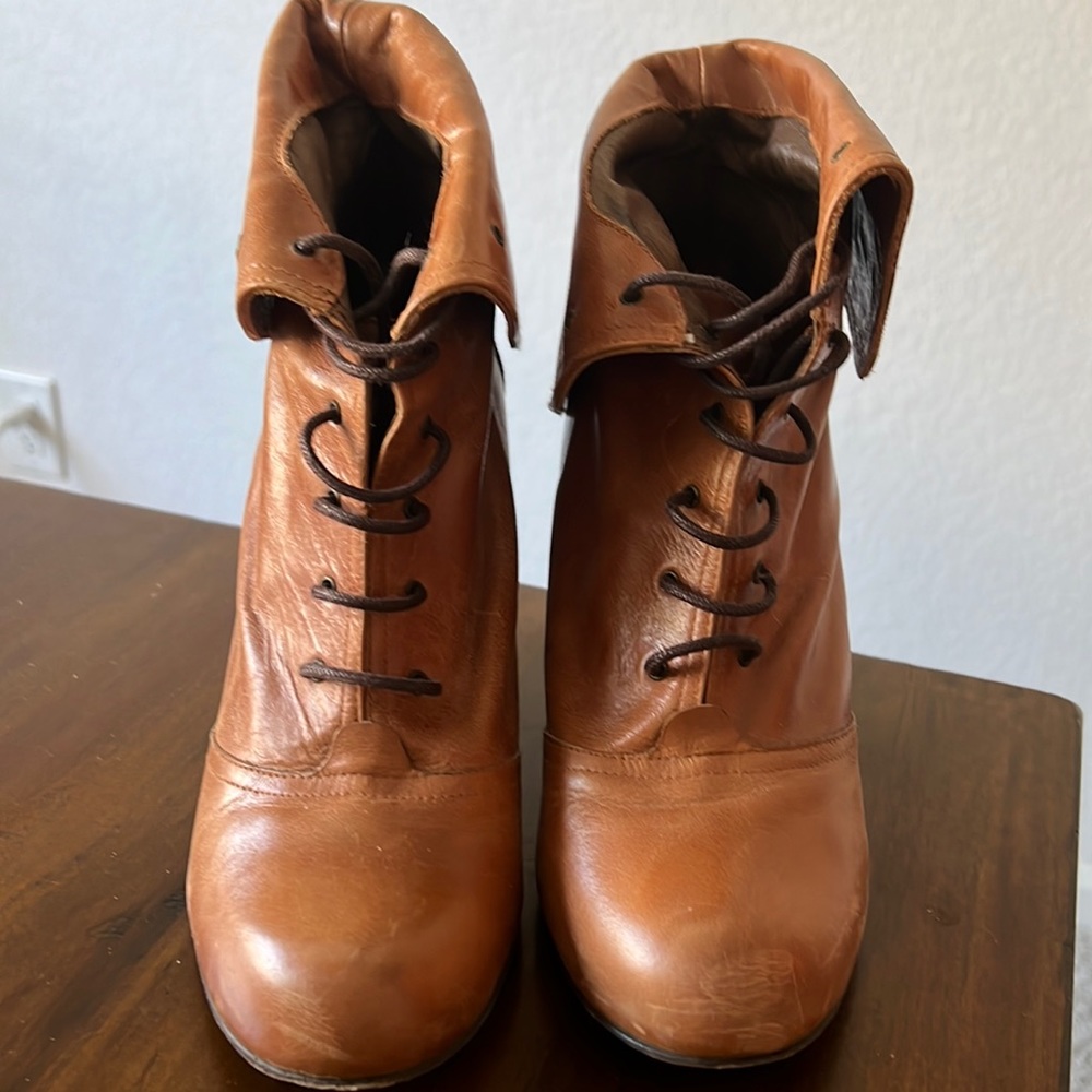 Pied a Terre Tan Leather Wedge Boots